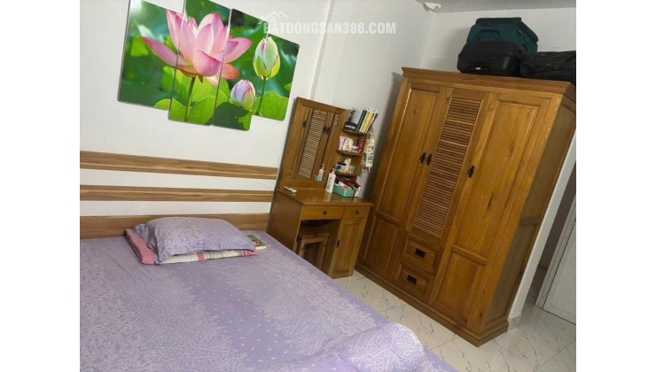 Nhà Giá Rẻ Q2-2 Tầng-Sổ Riêng-2 Mặt Thoáng--Gần Chợ-Cách Đường Lớn 100m-72M2- 5,8Tỷ